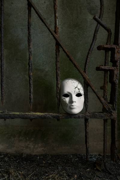 Photograph Estelle Choe Anonymity 3 on One Eyeland